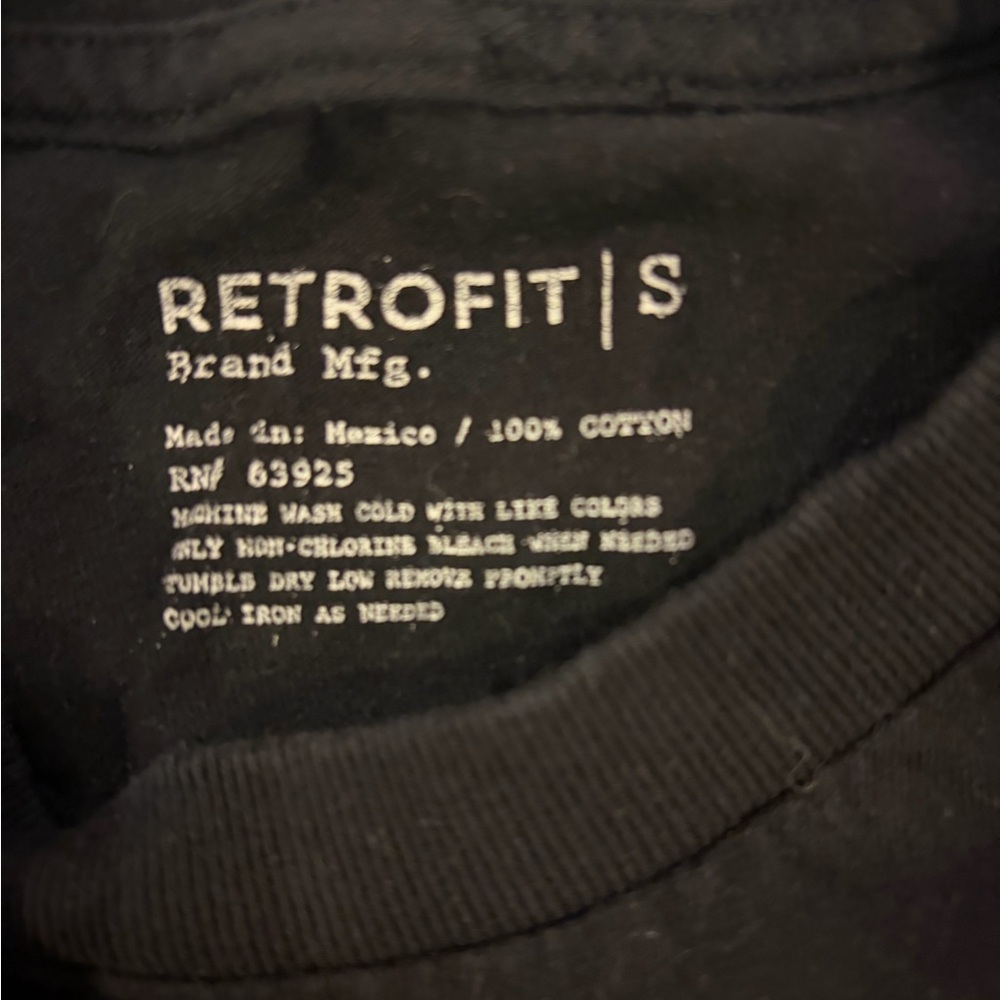 Retrofit Black Skull Graphic Tee - Picture 3 of 4